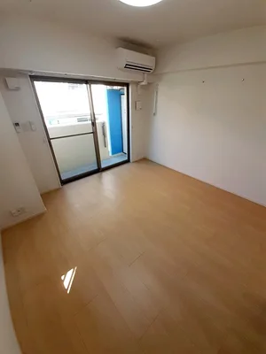 旭橋駅（沖縄県）のマンスリーマンション・ウィークリーマンション「ゼファーひまわり 301・洋室(No.1316566)」メイン画像