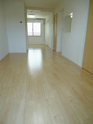 のマンスリーマンション・ウィークリーマンション「サンループ　クワトロ 302・洋室(No.1316596)」メイン画像