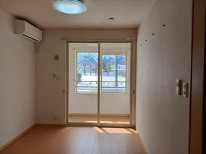 のマンスリーマンション・ウィークリーマンション「Ｌ．Ｒ 103・洋室(No.1316638)」メイン画像