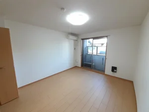 嵯峨美術短期大学周辺のマンスリーマンション・ウィークリーマンション「セレノ 102・洋室(No.1316770)」メイン画像