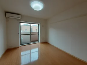 京都工芸繊維大学周辺のマンスリーマンション・ウィークリーマンション「トムズ　ヴィラデスト 101・洋室(No.1316773)」メイン画像