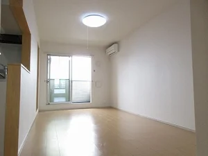 のマンスリーマンション・ウィークリーマンション「ガーデン・ヴィラ　Ａ棟 303・洋室(No.1316836)」メイン画像