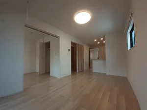 のマンスリーマンション・ウィークリーマンション「ラ　グラン　ヴィーダ　赤穂Ⅲ 204・洋室(No.1316853)」メイン画像