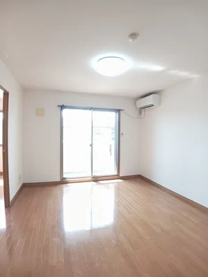 のマンスリーマンション・ウィークリーマンション「Ｓｕｎｍａｌｌ太田 201・洋室(No.1317030)」メイン画像