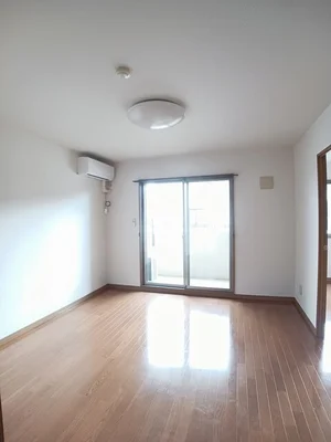 高松市のマンスリーマンション・ウィークリーマンション「Ｓｕｎｍａｌｌ太田 102・洋室(No.1317031)」メイン画像