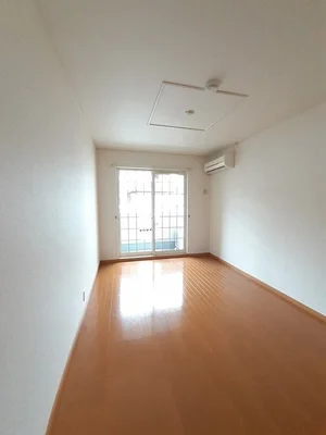 のマンスリーマンション・ウィークリーマンション「リヴェ－ル 103・洋室(No.1317110)」メイン画像