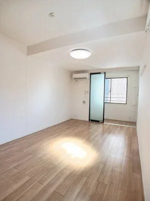 のマンスリーマンション・ウィークリーマンション「セルカ　デ　マーレ 204・洋室(No.1317118)」メイン画像