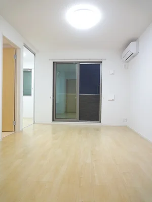 のマンスリーマンション・ウィークリーマンション「シーサイド　ソフィア 103・洋室(No.1317119)」メイン画像