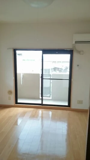 湯田温泉駅（山口県）のマンスリーマンション・ウィークリーマンション「ラ・メゾン・カシェ 401・洋室(No.1317136)」メイン画像