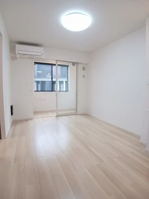 のマンスリーマンション・ウィークリーマンション「サンセールⅡ 102・洋室(No.1317179)」メイン画像