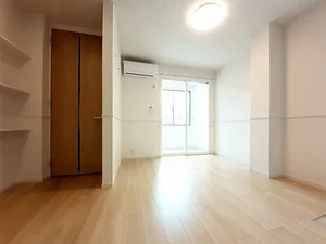 金沢市のマンスリーマンション・ウィークリーマンション「フライハイト・ラウムⅡ 101・洋室(No.1317398)」メイン画像