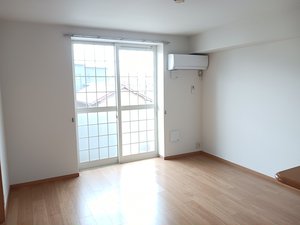のマンスリーマンション・ウィークリーマンション「夢が丘ガーデンハイツⅠ 202・洋室(No.1317410)」メイン画像
