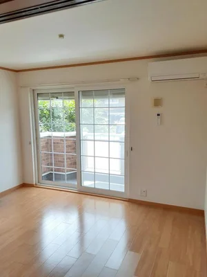 亀山市のマンスリーマンション・ウィークリーマンション「サニースクエアＢ 102・洋室(No.1317411)」メイン画像