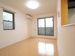 東筑紫短期大学周辺のマンスリーマンション・ウィークリーマンション「ラインハイム足立山Ｃ 201・洋室(No.1317424)」メイン画像