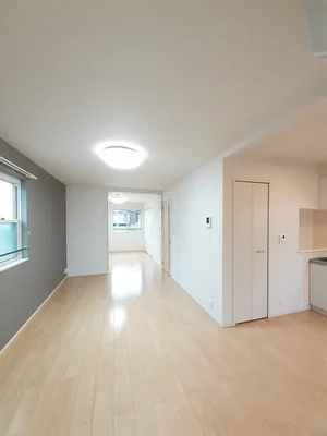 のマンスリーマンション・ウィークリーマンション「Ｄ．ＡｎｇｅｌｏⅡ 201・洋室(No.1317458)」メイン画像