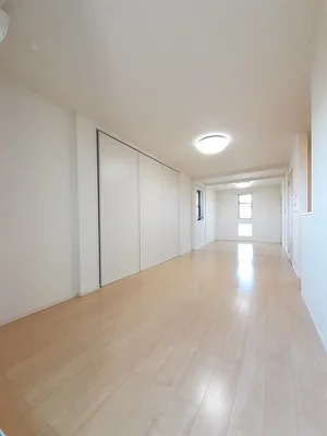 のマンスリーマンション・ウィークリーマンション「シェーネ駅東　Ａ 204・洋室(No.1317462)」メイン画像