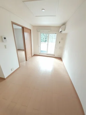 のマンスリーマンション・ウィークリーマンション「ソレアードⅢ　Ⅱ 203・洋室(No.1317526)」メイン画像