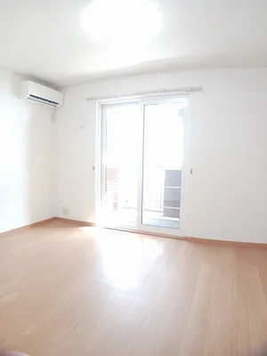 のマンスリーマンション・ウィークリーマンション「ラ・メゾン　アルカンシェルＣ 101・洋室(No.1317661)」メイン画像