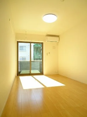 のマンスリーマンション・ウィークリーマンション「サウス　グレースマンション 105・洋室(No.1317702)」メイン画像