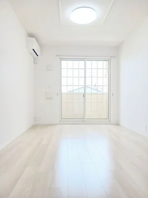 のマンスリーマンション・ウィークリーマンション「ポラリスⅥ 102・洋室(No.1317735)」メイン画像