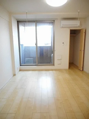 のマンスリーマンション・ウィークリーマンション「Ｆｏｒｅｓｔ 202・洋室(No.1317750)」メイン画像