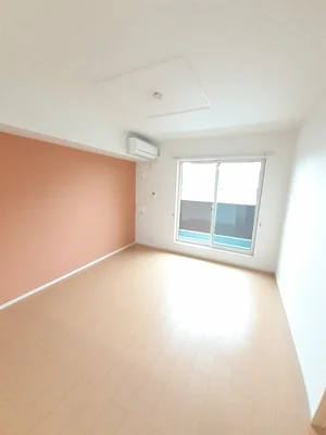 のマンスリーマンション・ウィークリーマンション「コーポサンスカイＣ 202・洋室(No.1317901)」メイン画像