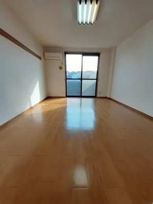 のマンスリーマンション・ウィークリーマンション「ヴェルジュ・マ・メゾン 202・洋室(No.1317959)」メイン画像