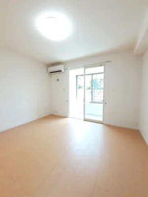 のマンスリーマンション・ウィークリーマンション「プリマヴェーラ’１３ 101・洋室(No.1318029)」メイン画像