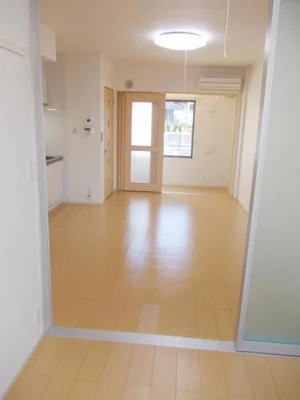 のマンスリーマンション・ウィークリーマンション「スパニッシュ・モス 103・洋室(No.1318515)」メイン画像