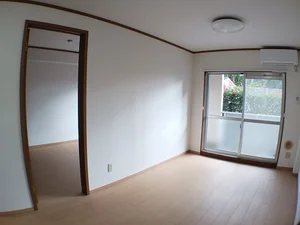 のマンスリーマンション・ウィークリーマンション「ロジュマンオヤマ 102・洋室(No.1318540)」メイン画像