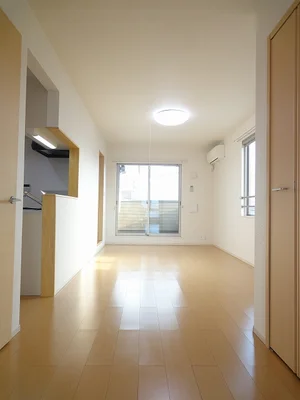 のマンスリーマンション・ウィークリーマンション「サニーメゾン　前島 304・洋室(No.1318695)」メイン画像