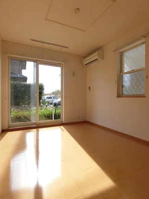 のマンスリーマンション・ウィークリーマンション「マロン　コリーヌＢ 104・洋室(No.1318753)」メイン画像