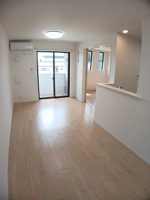 のマンスリーマンション・ウィークリーマンション「コンフォール・ベル・ウッドⅢ 203・洋室(No.1318776)」メイン画像