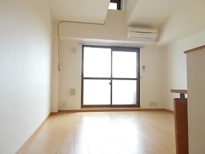 のマンスリーマンション・ウィークリーマンション「シェーネスベルク 305・洋室(No.1318806)」メイン画像