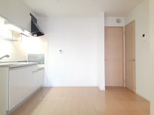 のマンスリーマンション・ウィークリーマンション「ハイ　ペア 102・洋室(No.1318820)」メイン画像