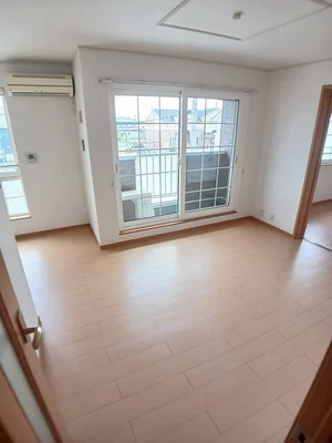 のマンスリーマンション・ウィークリーマンション「ラ　シエスタ 204・洋室(No.1318994)」メイン画像