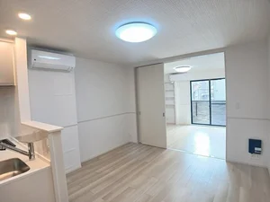 帝塚山大学学園前キャンパス周辺のマンスリーマンション・ウィークリーマンション「アルティザン九条 101・洋室(No.1319141)」メイン画像