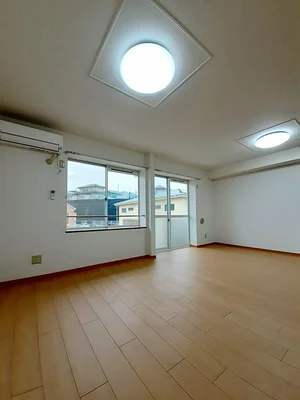 松山市のマンスリーマンション・ウィークリーマンション「ドミールハイツ　Ⅴ 201・洋室(No.1319205)」メイン画像