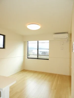 のマンスリーマンション・ウィークリーマンション「グランディ八重東 201・洋室(No.1319254)」メイン画像