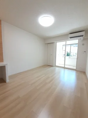 のマンスリーマンション・ウィークリーマンション「シャン・ド・フルールＭ 103・洋室(No.1319291)」メイン画像