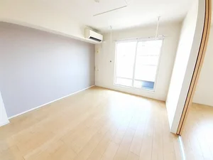 のマンスリーマンション・ウィークリーマンション「フェリーチェⅢ 203・洋室(No.1319326)」メイン画像