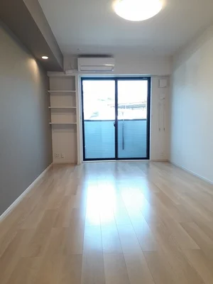 南九州大学宮崎キャンパス周辺のマンスリーマンション・ウィークリーマンション「サンモール　鶴島 103・洋室(No.1319420)」メイン画像