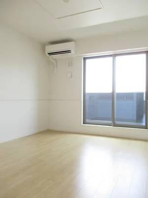 のマンスリーマンション・ウィークリーマンション「サン　フォルシュ　Ⅱ 201・洋室(No.1319474)」メイン画像