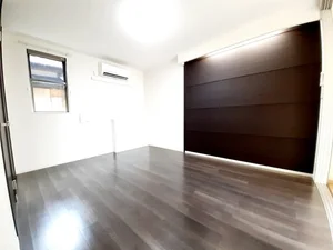 東筑紫短期大学周辺のマンスリーマンション・ウィークリーマンション「ラディアント・北方 102・洋室(No.1319543)」メイン画像