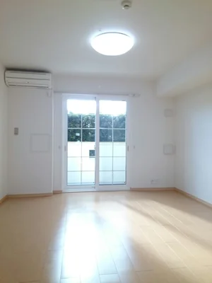 のマンスリーマンション・ウィークリーマンション「ハナミズキ 102・洋室(No.1319558)」メイン画像