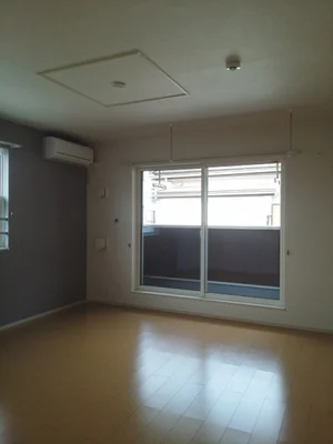 のマンスリーマンション・ウィークリーマンション「サンシーサイドⅡ 203・洋室(No.1319575)」メイン画像