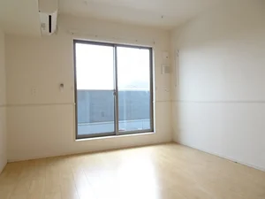 のマンスリーマンション・ウィークリーマンション「シュエット名張 203・洋室(No.1319582)」メイン画像