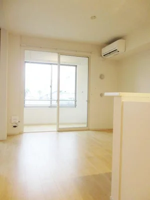 のマンスリーマンション・ウィークリーマンション「ガーデンハウス　華なんＢ 102・洋室(No.1319679)」メイン画像