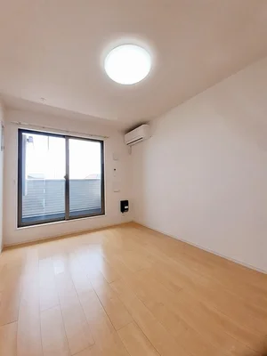 のマンスリーマンション・ウィークリーマンション「サンフォレストⅡ 202・洋室(No.1319846)」メイン画像