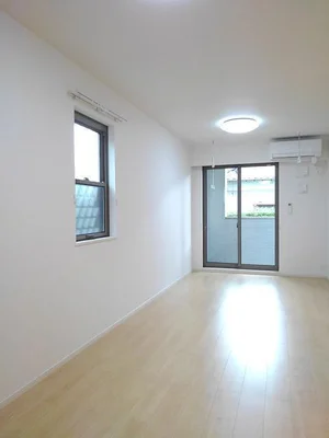 のマンスリーマンション・ウィークリーマンション「セレノフィオーレ 102・洋室(No.1319963)」メイン画像